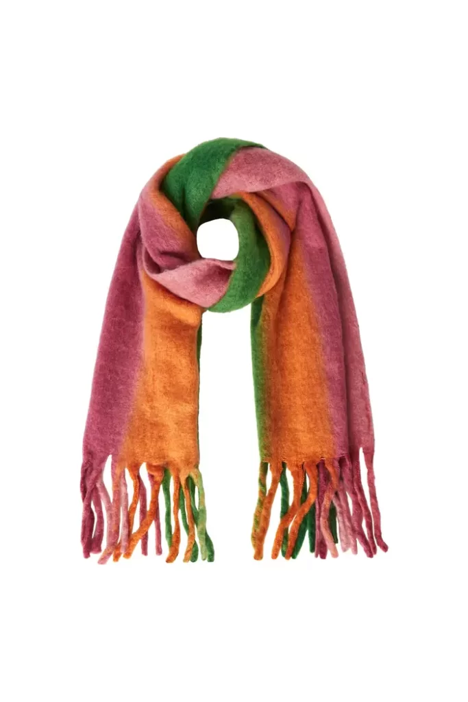 Scarfs1
